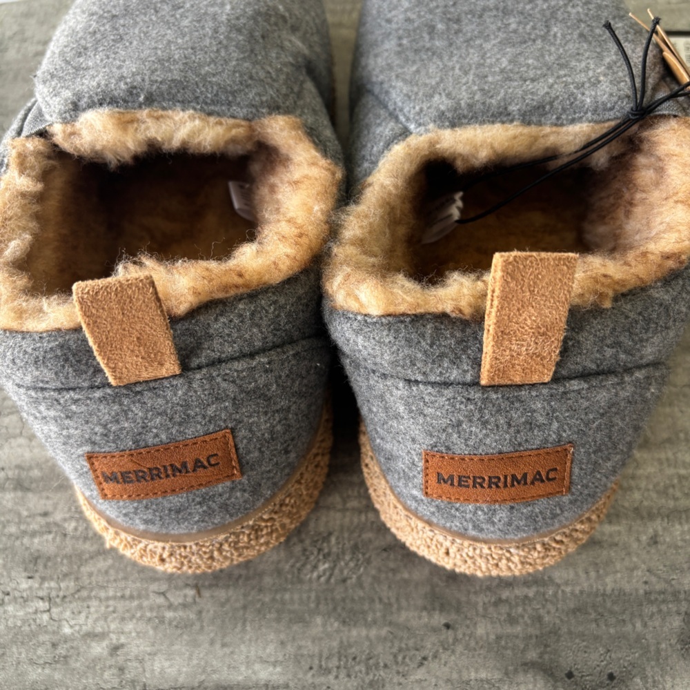 MERRIMAC Gray Fleece-Lined Slippers - Picture 3 of 12